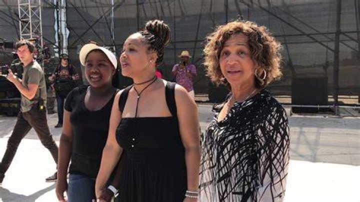 Erica Campbell Sings With Her Mother & Daughter In Israel YouTube