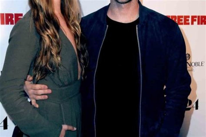 Ethan Peck is not Married to Wife. Dating Girlfriend Molly Swenson