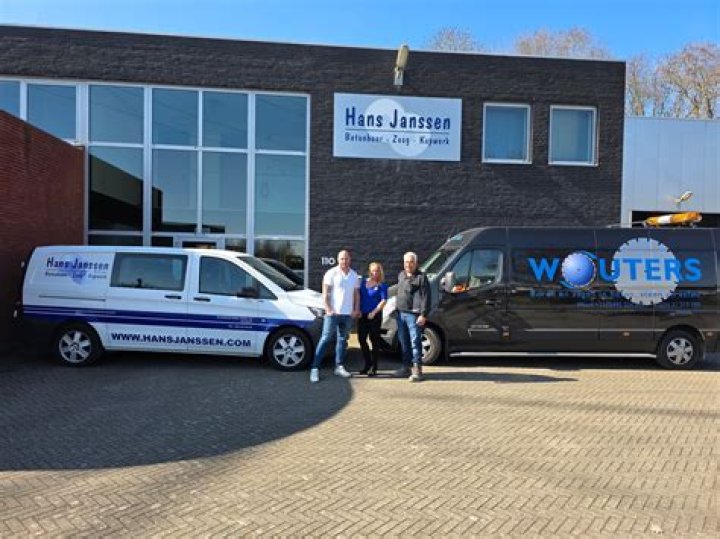 Excellent door met trainer Janssen Voetbal Maasland gelderlander.nl
