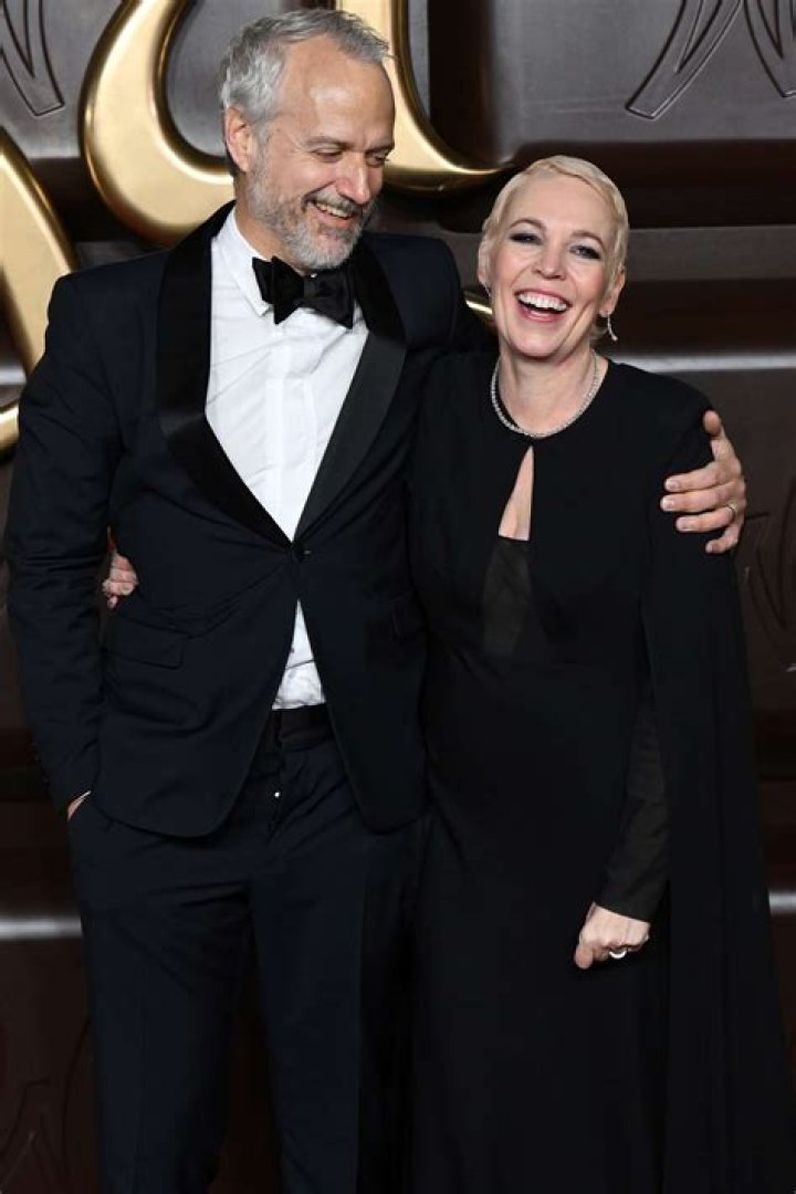 Family info for Olivia Colman, her 3 children and her husband Ed