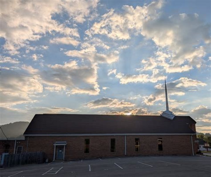 Fan Van GLHS First Baptist Chickamauga