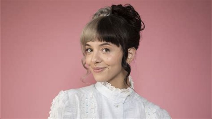Fans upset after singer Melanie Martinez cancels Oakland show at the