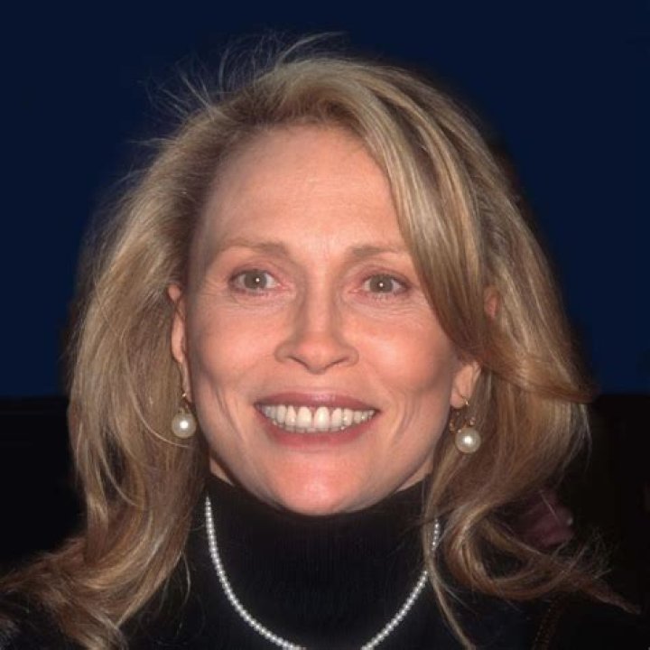 Faye Dunaway Movies and Tv Shows, Age, Height, Now, Teeth ABTC