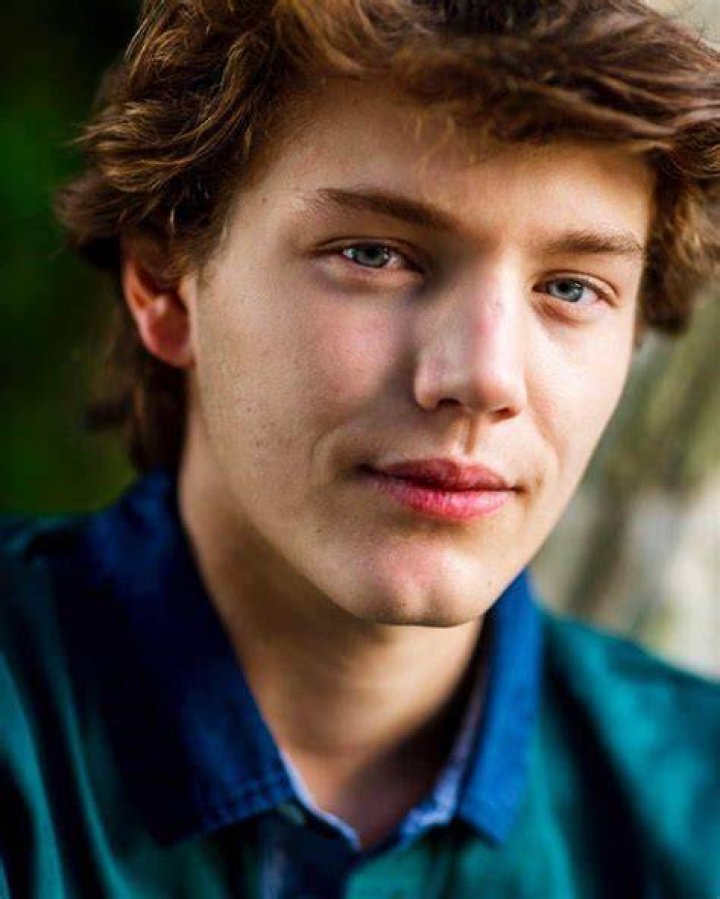 Felix de Danemark est majeur ! Photos du prince Felix pour ses 18 ans