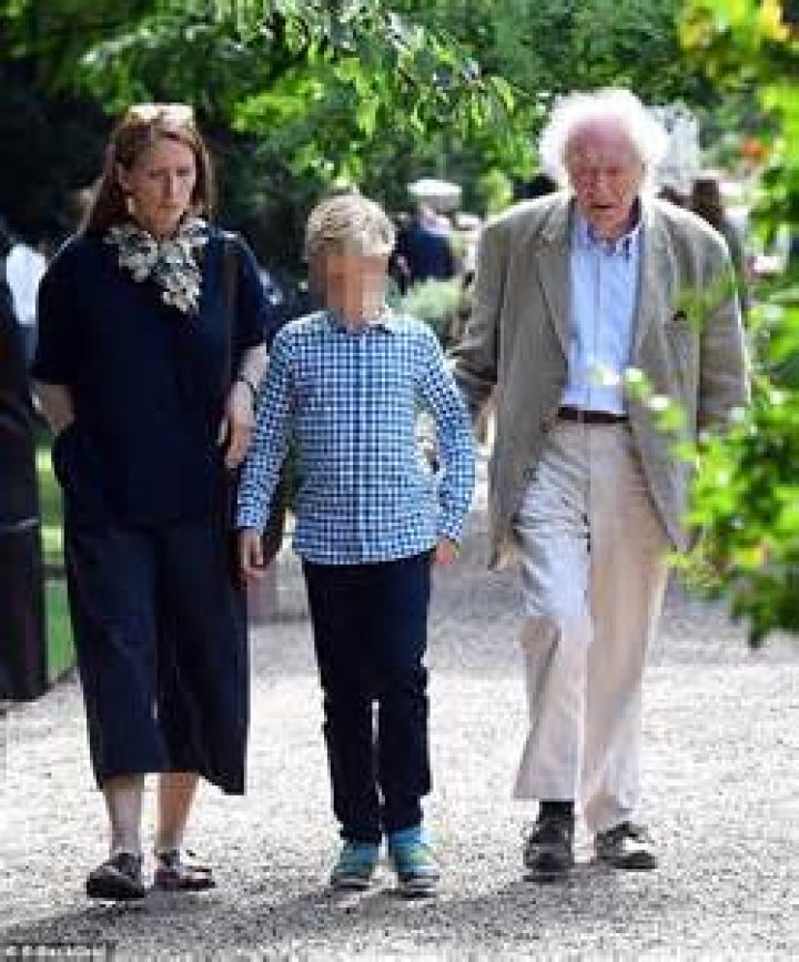 Fergus Gambon Age Wikipedia Bio Married Wife, Partner, Father