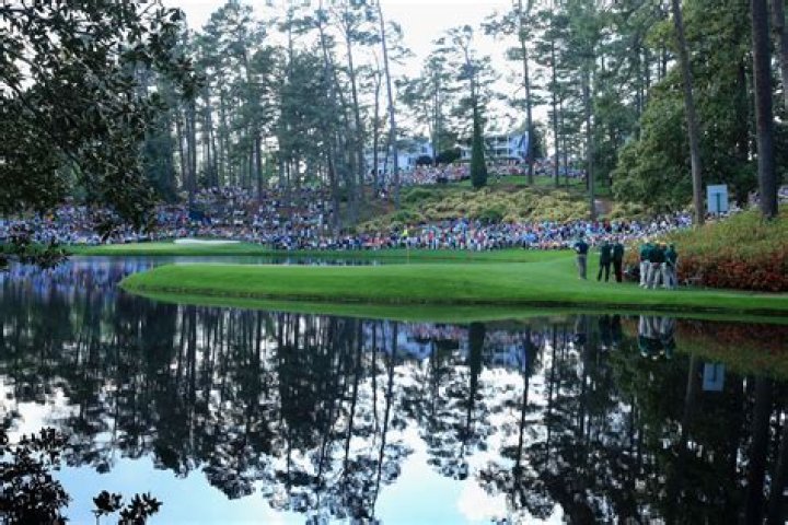 FileAugusta National Golf Club, Hole 10 (Camellia).jpg Wikimedia Commons