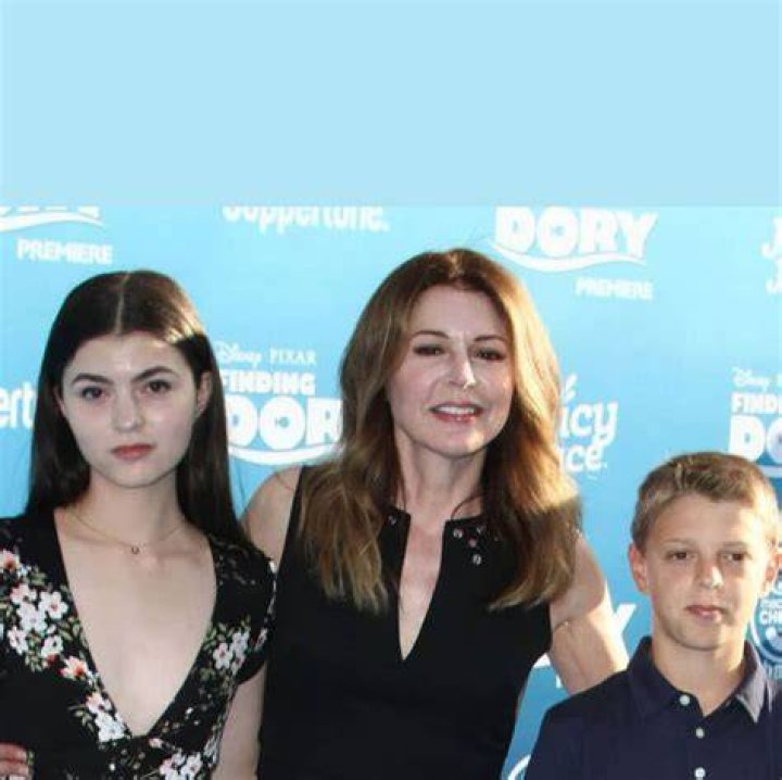 Finn William Leeves Coben Who is Jane Leeves' son? Dicy Trends