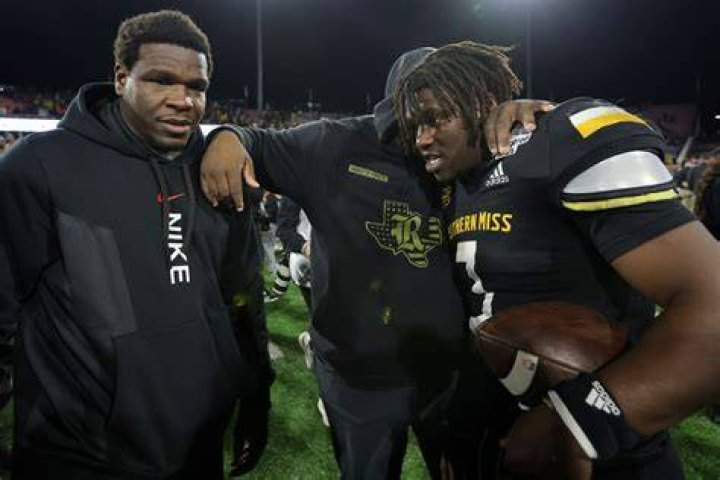 Frank Gore Jr. Told Dad 'I'm the Best in the Family' After Breaking