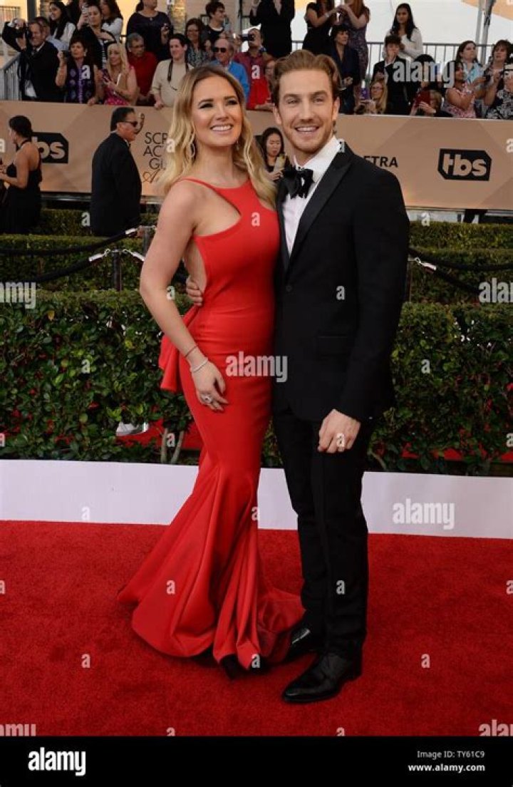 From left, actors Kimberly Dos Ramos and Eugenio Siller attend the 22nd