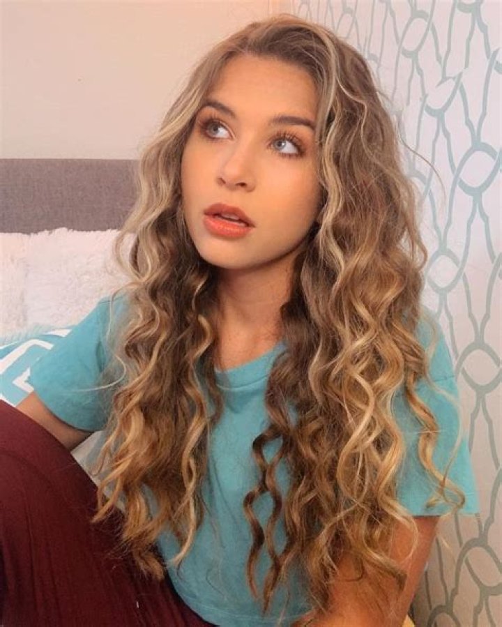 Gabrielle Moses image