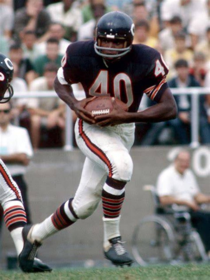 Gale Sayers, NFL legend, dies at 77 CNN