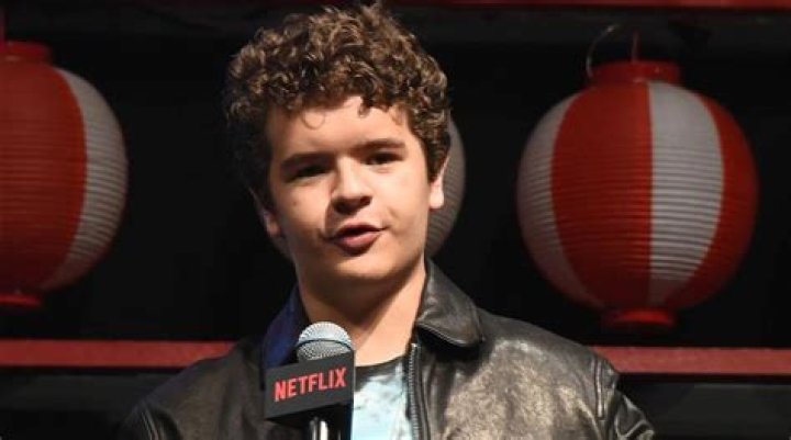 Gaten Matarazzo se somete a una importante cirug&iacute;a E! Online Latino CO
