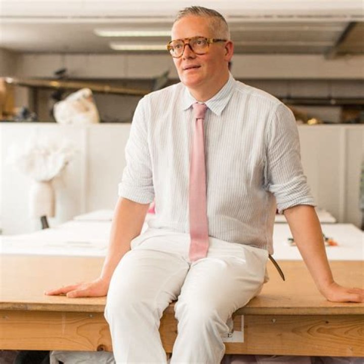 Giles Deacon Height, Weight, Age, Wife, Biography, Family & More THE REPORT