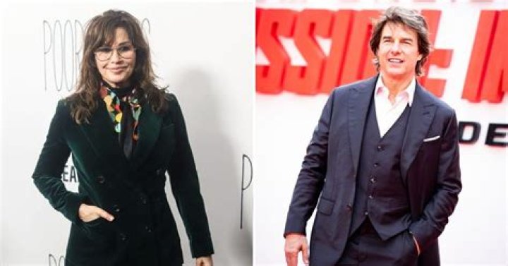 Gina Gershon embraces former costar Helen Mirren at Spectre screening