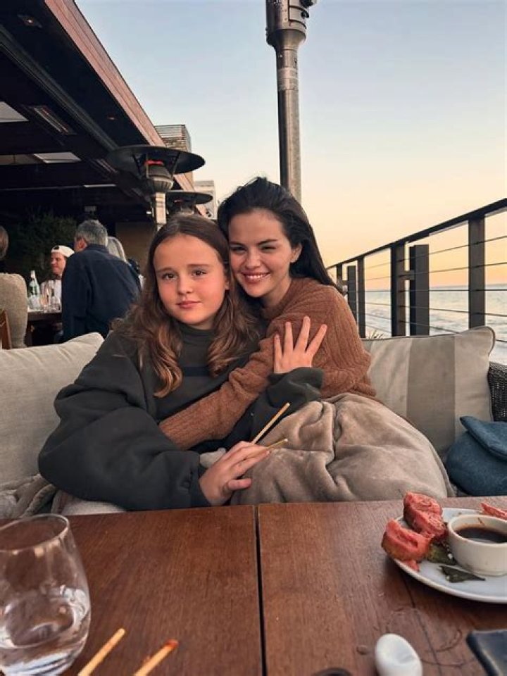 Gracie Elliot Teefey Joins Big Sister Selena Gomez at Frozen 2 Premiere