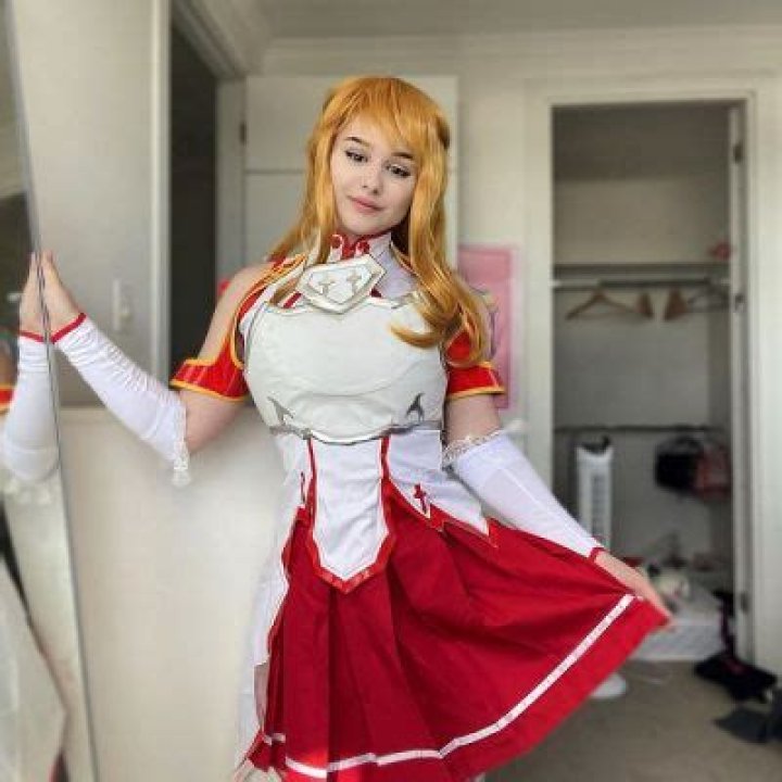 Gracie Waifu (Cosplayer) Wiki, Bio, Age, Height, Weight, Boyfriend