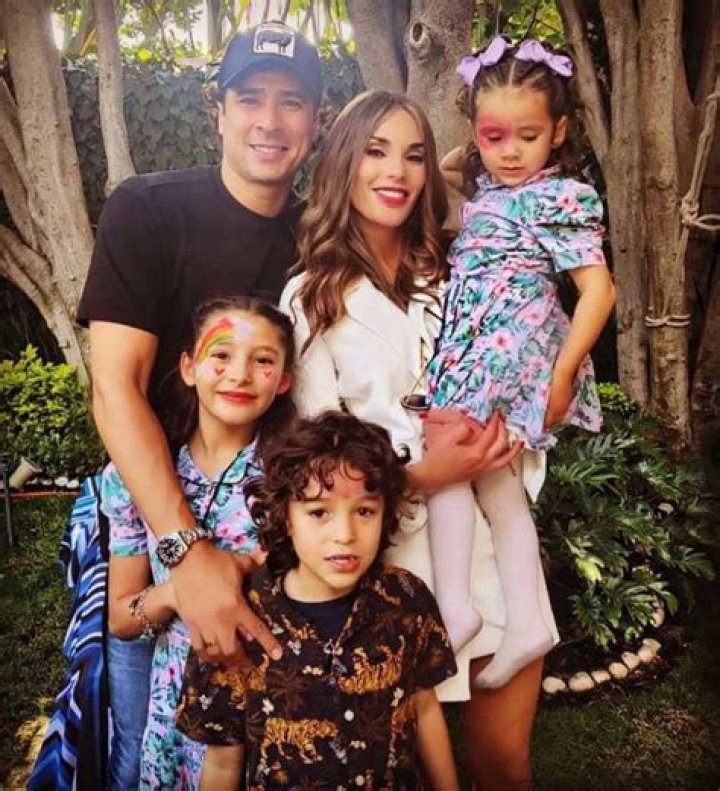 Guillermo Rodriguez Wiki, Age, Family, Wife, Son, Salary,