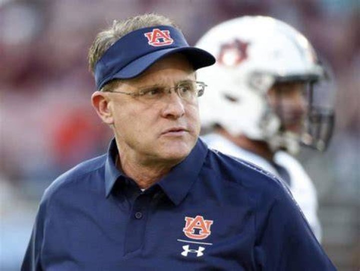 Gus Malzahn Biography, Age, Wiki, Height, Weight, Girlfriend, Family & More