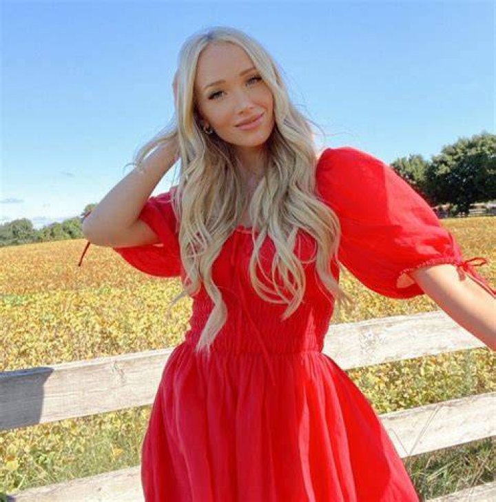 Gwen Gwiz Youtuber Pictures, News Photos, Picture Slideshows & More