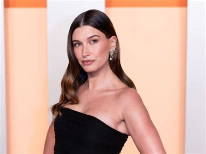 Hailey Baldwin Height How Tall Is She? Hood MWR