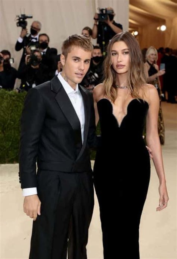 Hailey Bieber&rsquo;s Height, Weight, Dating History, Body Measurements