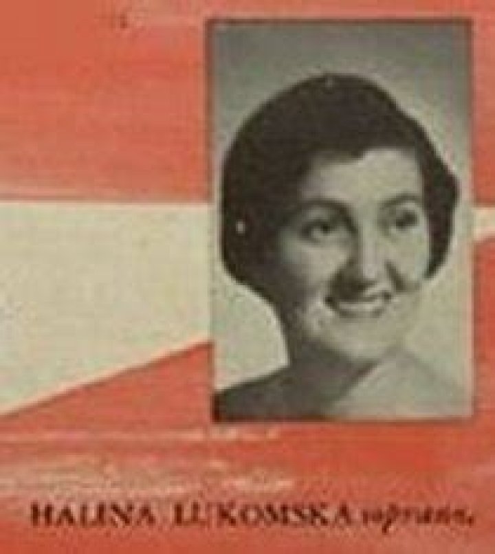 Halina Lukomska (Soprano) Short Biography