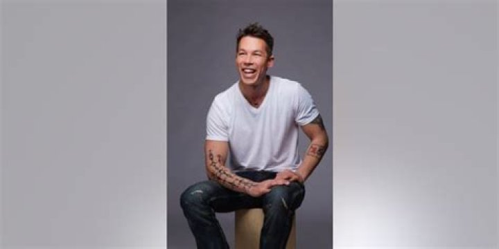 HGTV star David Bromstad defends authenticity of houseflipping shows