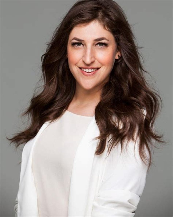 Hire Actress Mayim Bialik for your Event PDA Speakers