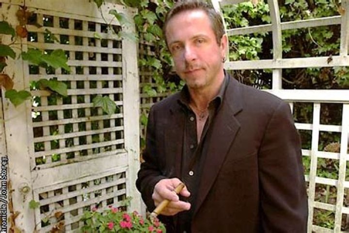 HOLLYWOOD HORRORS / Clive Barker takes on the dead souls of in