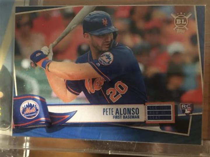 How much does Pete Alonso make a year?
