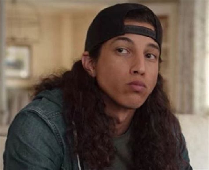 How old is Trent from Never Have I Ever? Benjamin Norris Never Have