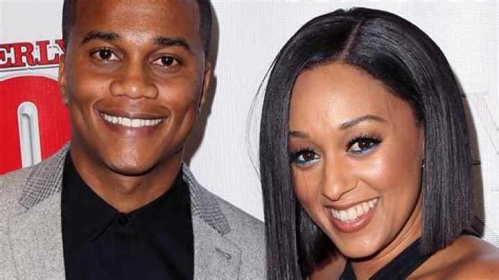 How Tall Is Cory Hardrict?