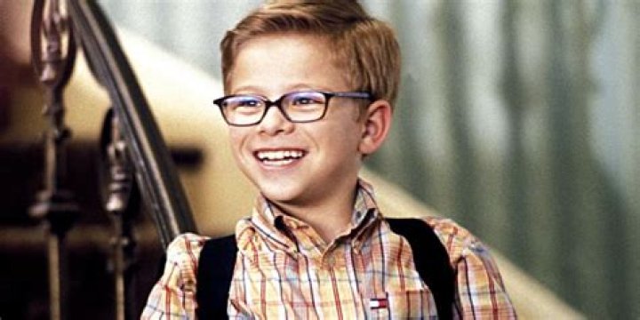 How tall is Jonathan Lipnicki?