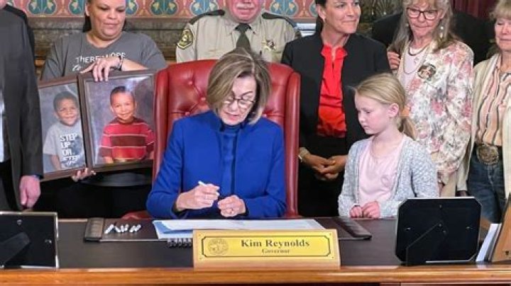 IA Gov. Kim Reynolds Signs Bill Banning Mask Mandates In School