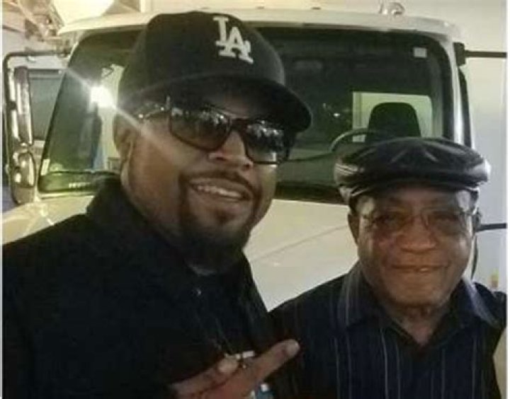 Ice Cube Siblings Meet Brother Clyde Ray Jackson Sister