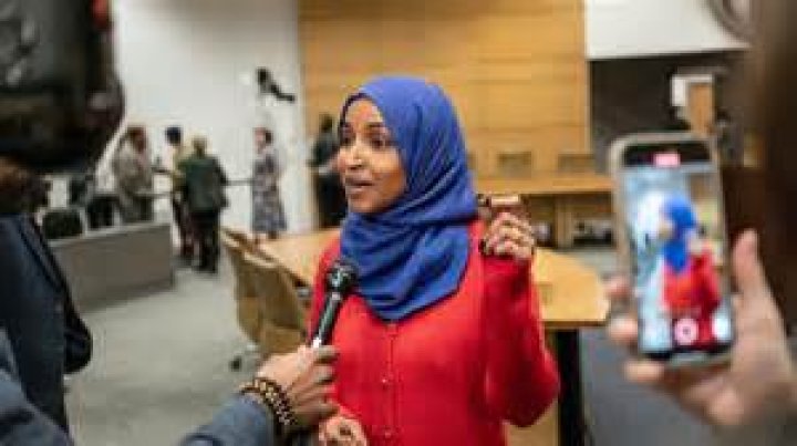Ilhan Omar Tears Up During COVID Moment of Silence After Dad's Death
