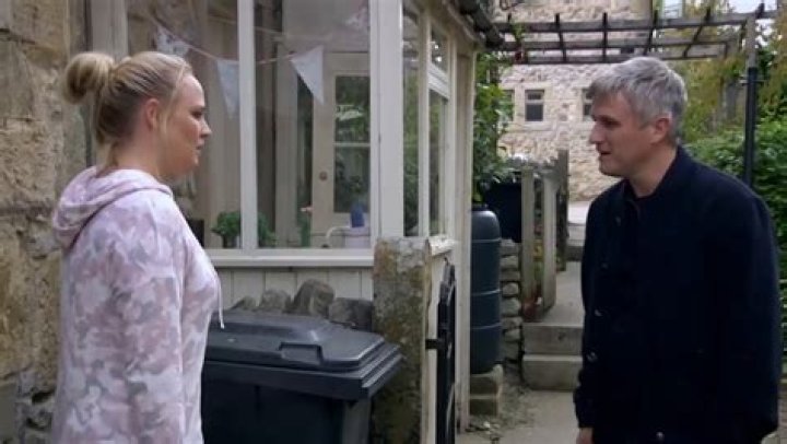 Inside Emmerdale's Dr Liam Kavanagh actor Jonny McPherson&rsquo;s narrowboat