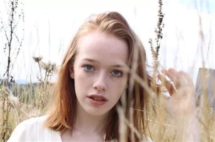 Irish actress Amybeth McNulty lands role in Stranger Things Goss.ie