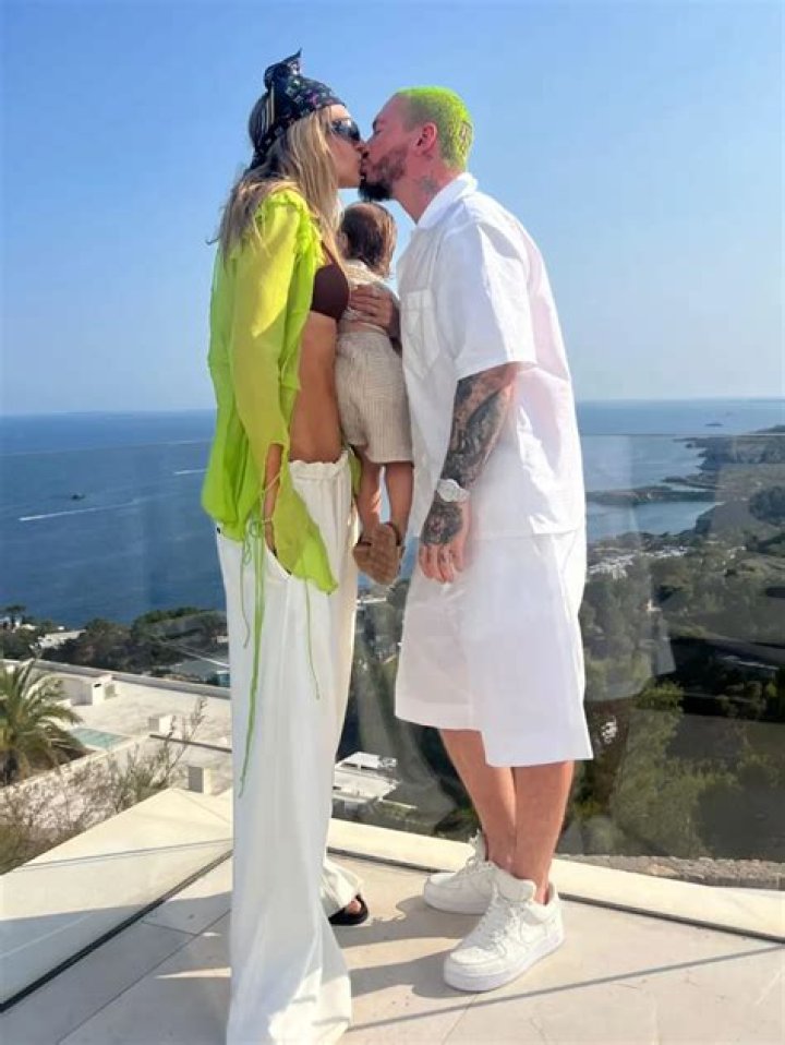 Is J Balvin Married? Is He Gay? Sexuality And Gender Revealed