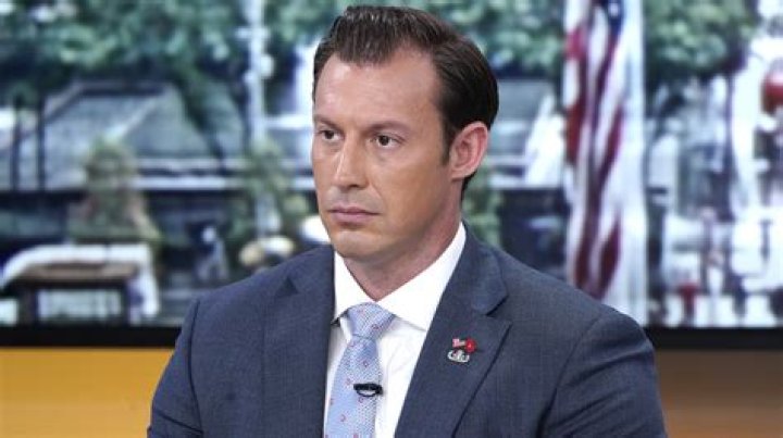is joey jones of fox news married