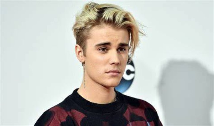 Is Justin Bieber Dead? This Site Has the Constantly Calling Wolf