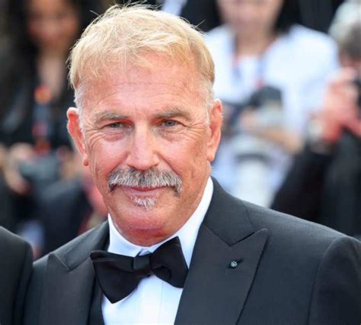 Is Kevin Costner's real daughter in Yellowstone?