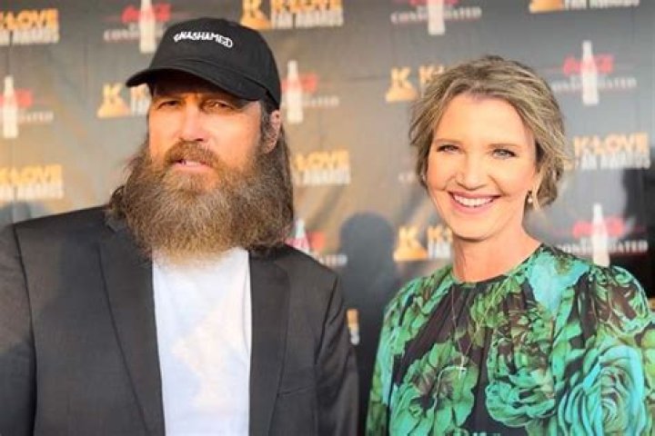 Jase Robertson from 'Duck Dynasty' shaves off his beard for charity