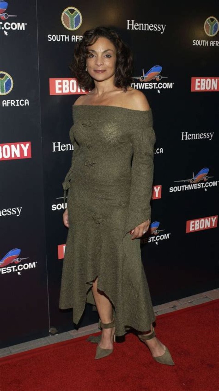 Jasmine Guy Body Measurement, Bikini, Bra Sizes, Height, Weight