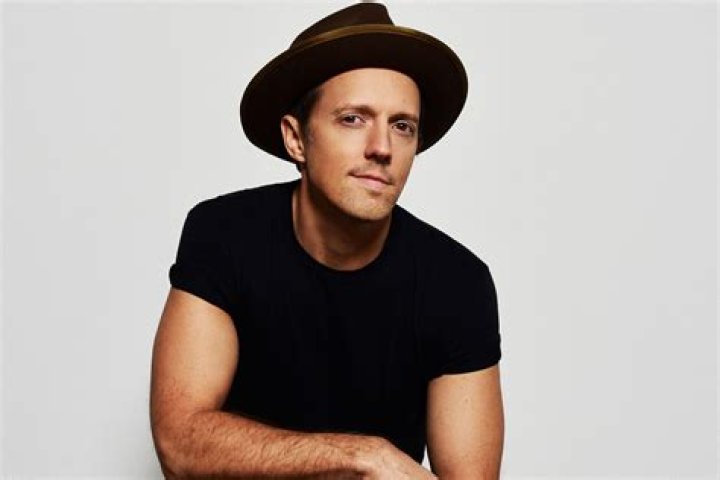 Jason Mraz's Body Measurements Including Height, Weight, Shoe Size