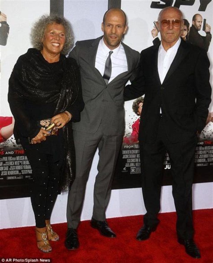 Jason Statham family siblings, parents, children, wife