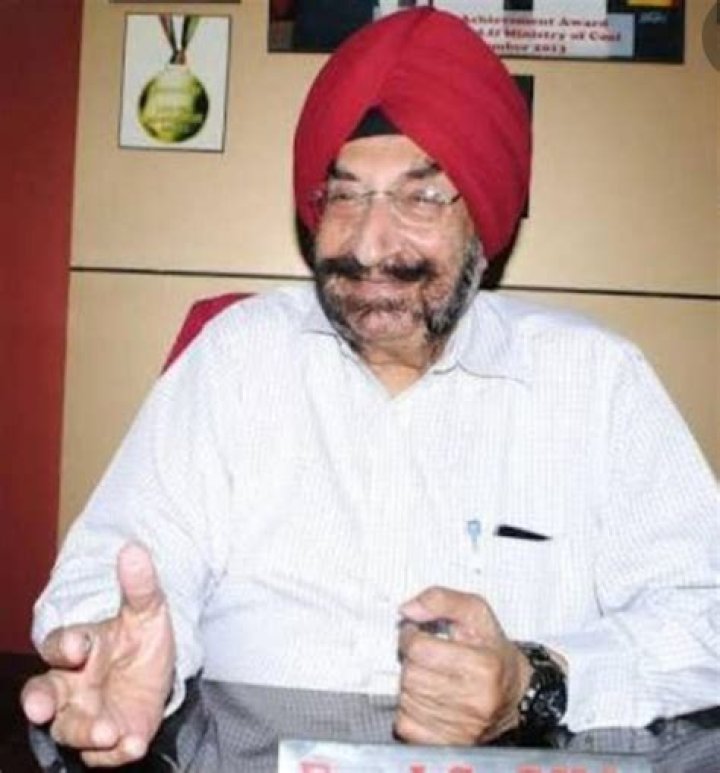 Jaswant Singh Gill, on whose daredevilry Mission Raniganj is based