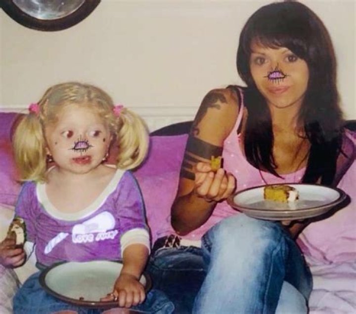 jazmin bean with their mom rare in 2021 Pretty people, Celebrities