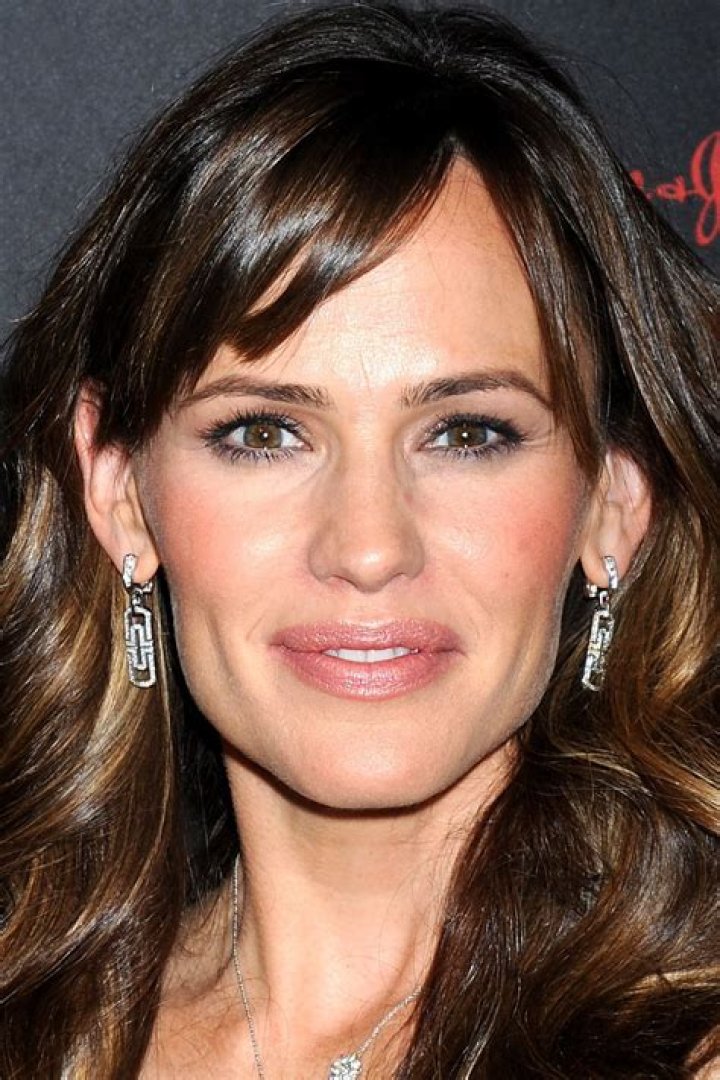 Jennifer Garner Wiki, Bio, Age, Net Worth, and Other Facts Facts Five