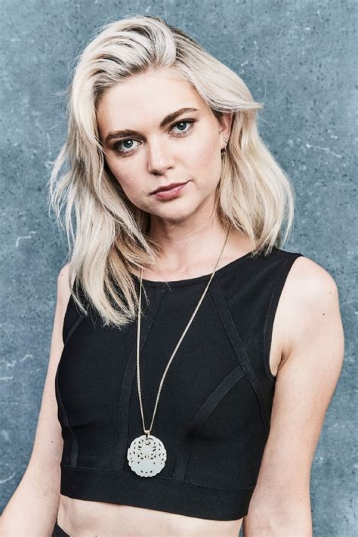 Jenny Boyd Legacies Portraits at SDCC 2019 • CelebMafia